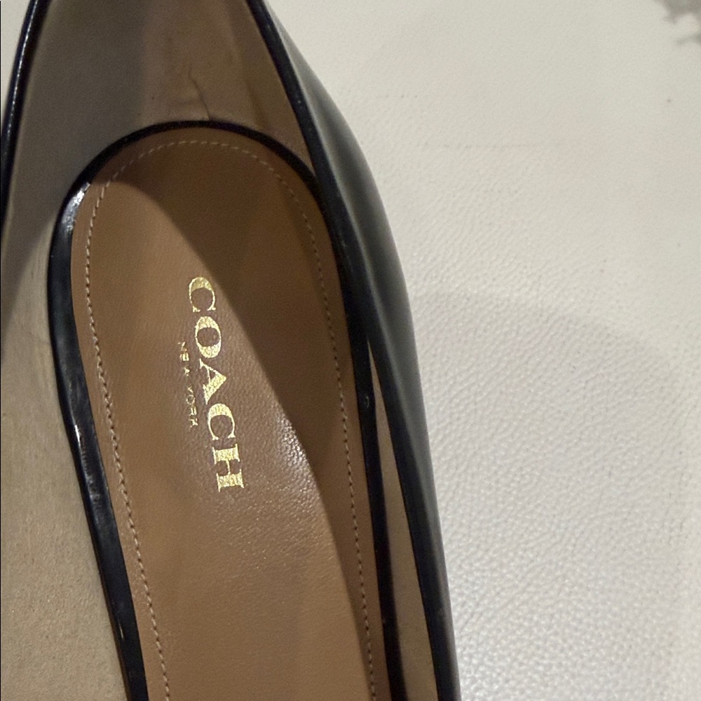Coach New York Elegant Black UNIPUMP  Jet Mirror Heels size 8,5